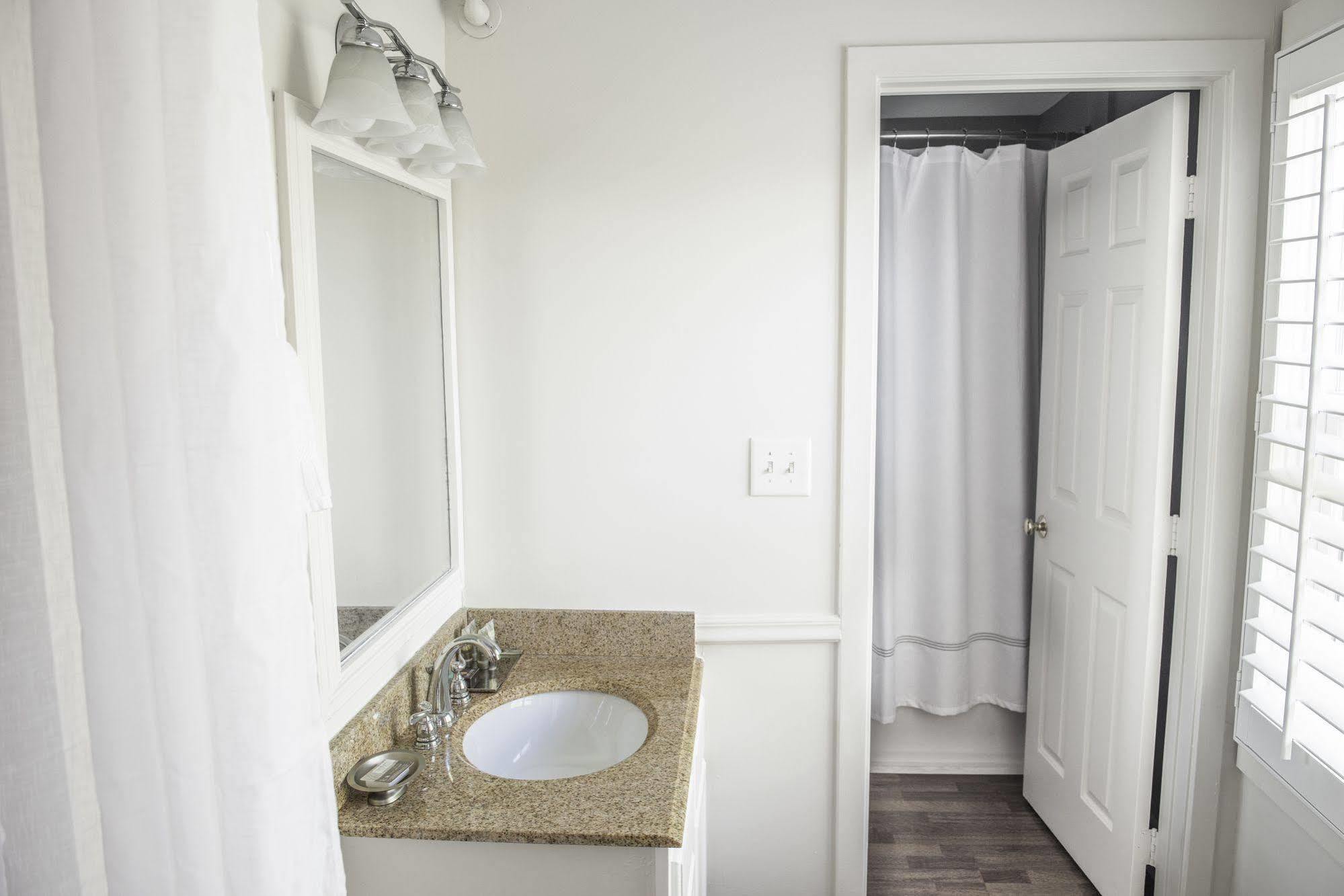 Vineyard Square Hotel And Suites Edgartown Zewnętrze zdjęcie